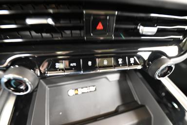 Chevrolet Tahoe 2026 - Thumbnail 24