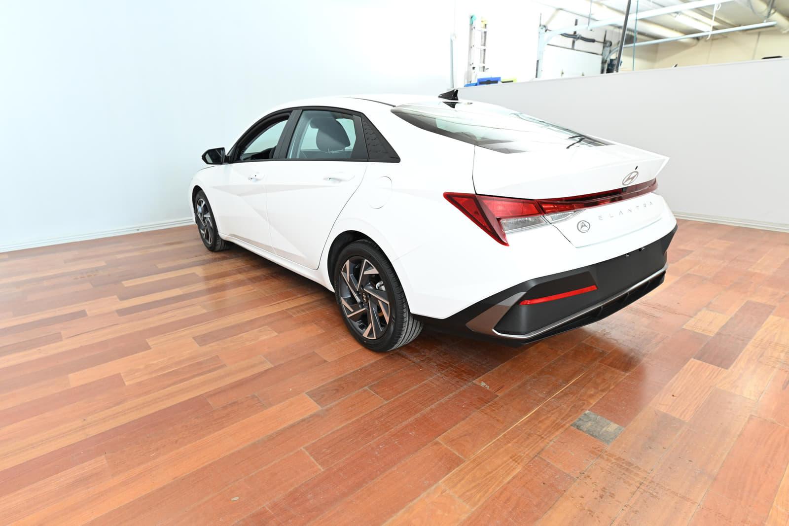 Hyundai Elantra 2026 - Image 5