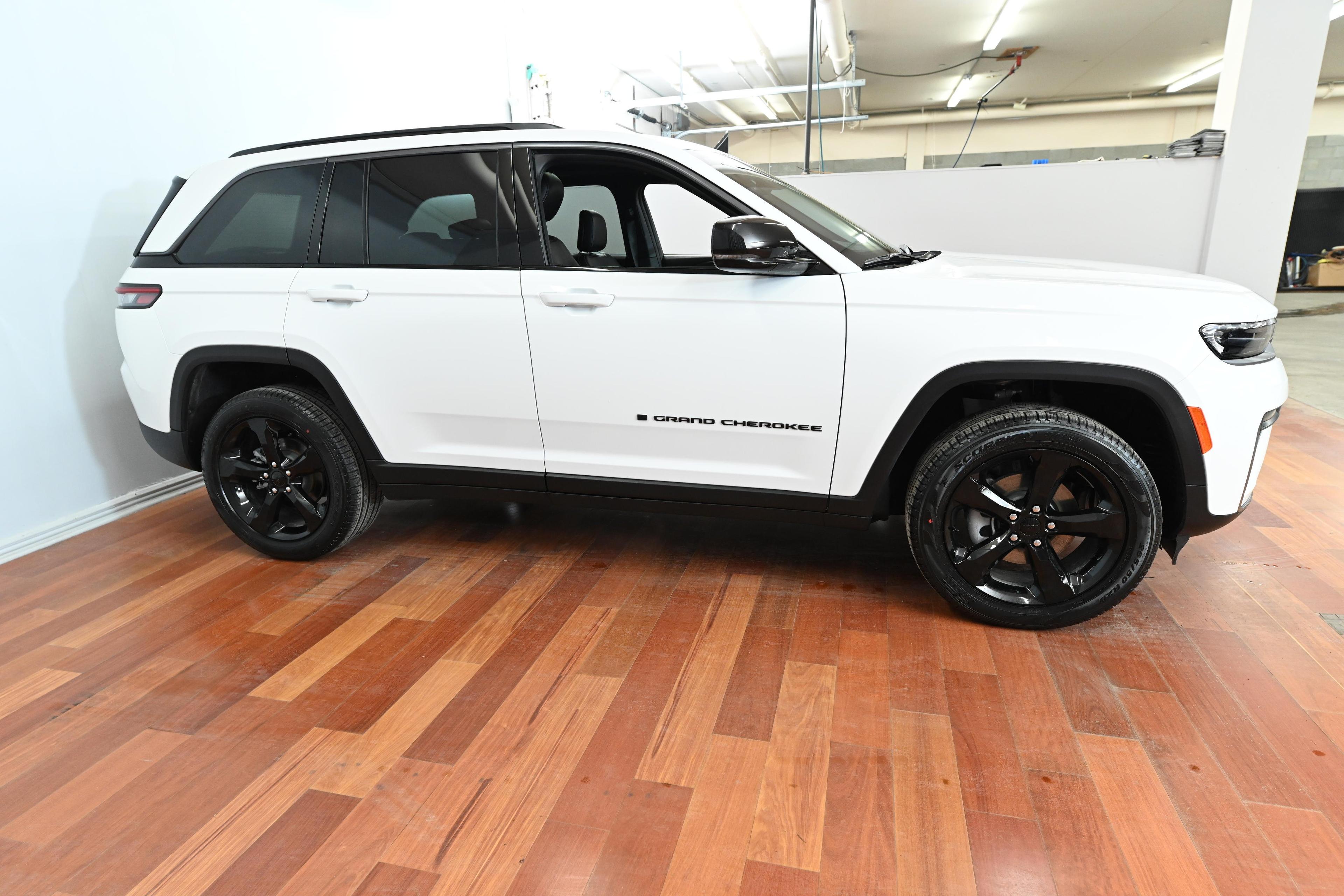 Jeep Grand Cherokee 2026 - Image 13