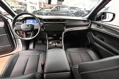 Jeep Grand Cherokee 2026 - Thumbnail 16