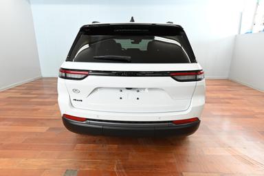 Jeep Grand Cherokee 2026 - Thumbnail 10
