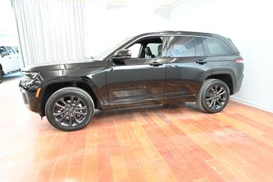 Jeep Grand Cherokee 2026 - Thumbnail 5
