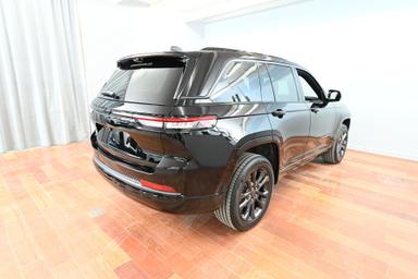 Jeep Grand Cherokee 2026 - Thumbnail 10