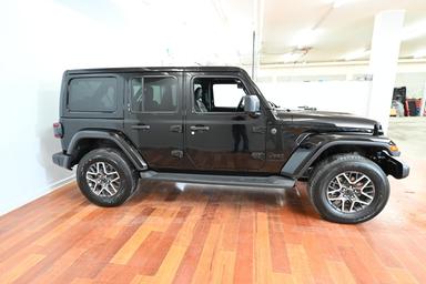 Jeep Wrangler 2026 - Thumbnail 9