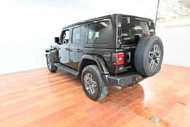 Jeep Wrangler 2026 - Thumbnail 5