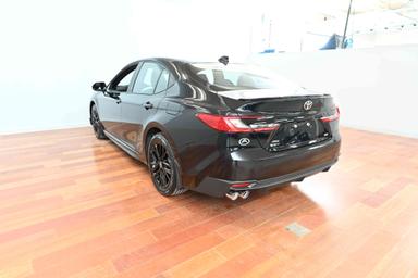 Toyota Camry 2025 - Thumbnail 6