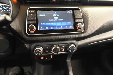 Nissan KICKS PLAY 2025 - Thumbnail 22