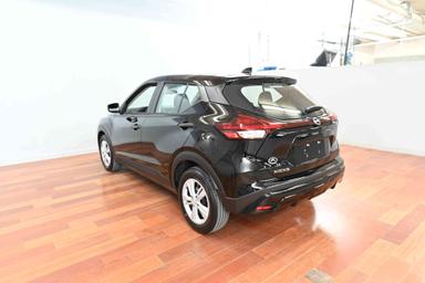 Nissan KICKS PLAY 2025 - Thumbnail 7