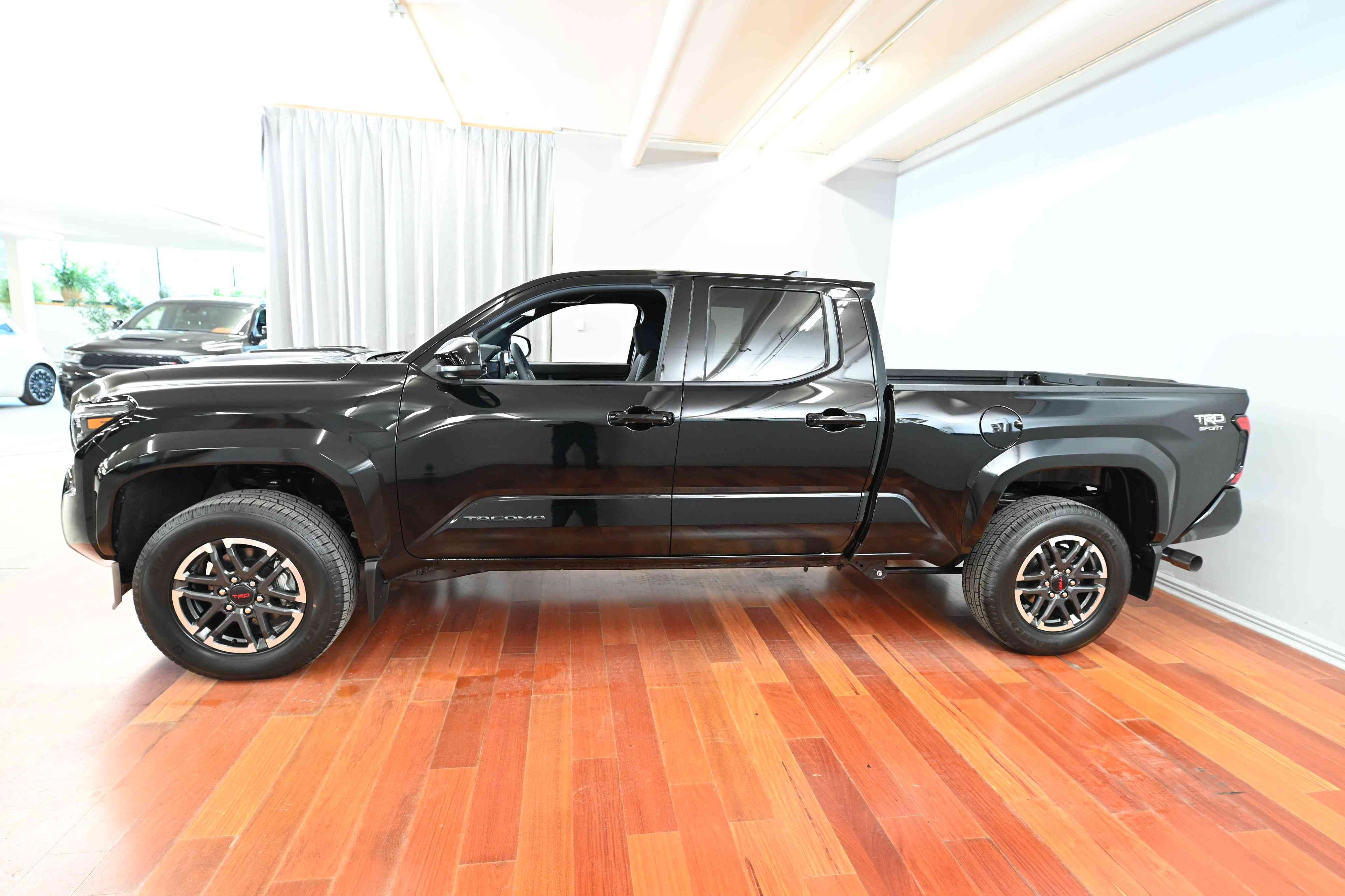 Toyota Tacoma 2025 - Image 4