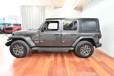 Jeep Wrangler 2024 - Thumbnail 5