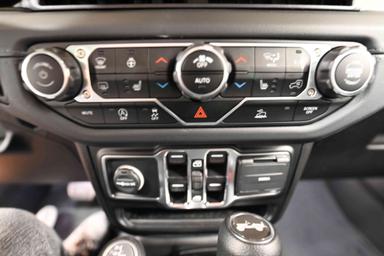Jeep Wrangler 2024 - Thumbnail 21
