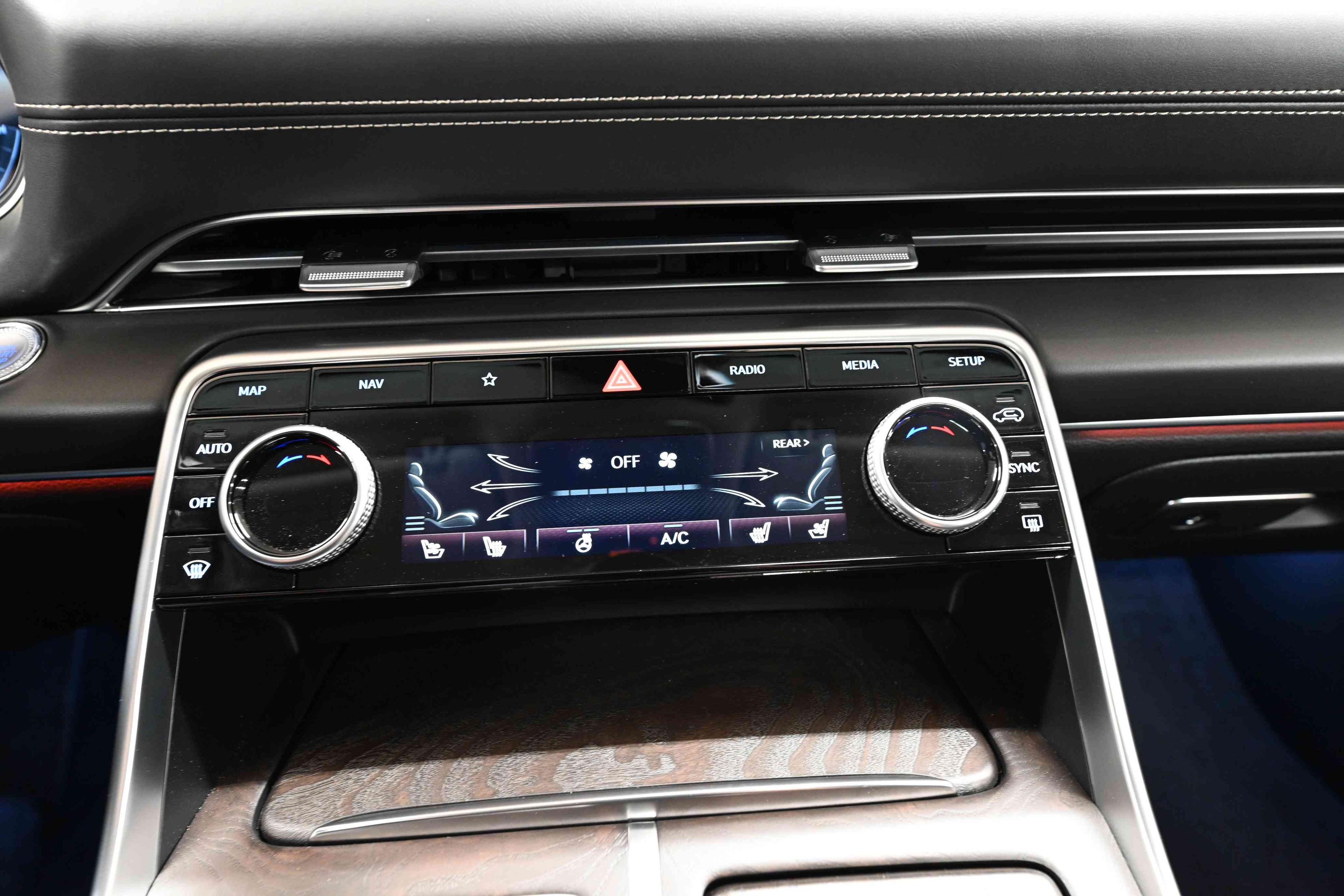 Genesis GV80 2022 - Image 28