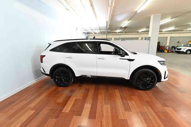 Kia Sorento 2022 - Thumbnail 11