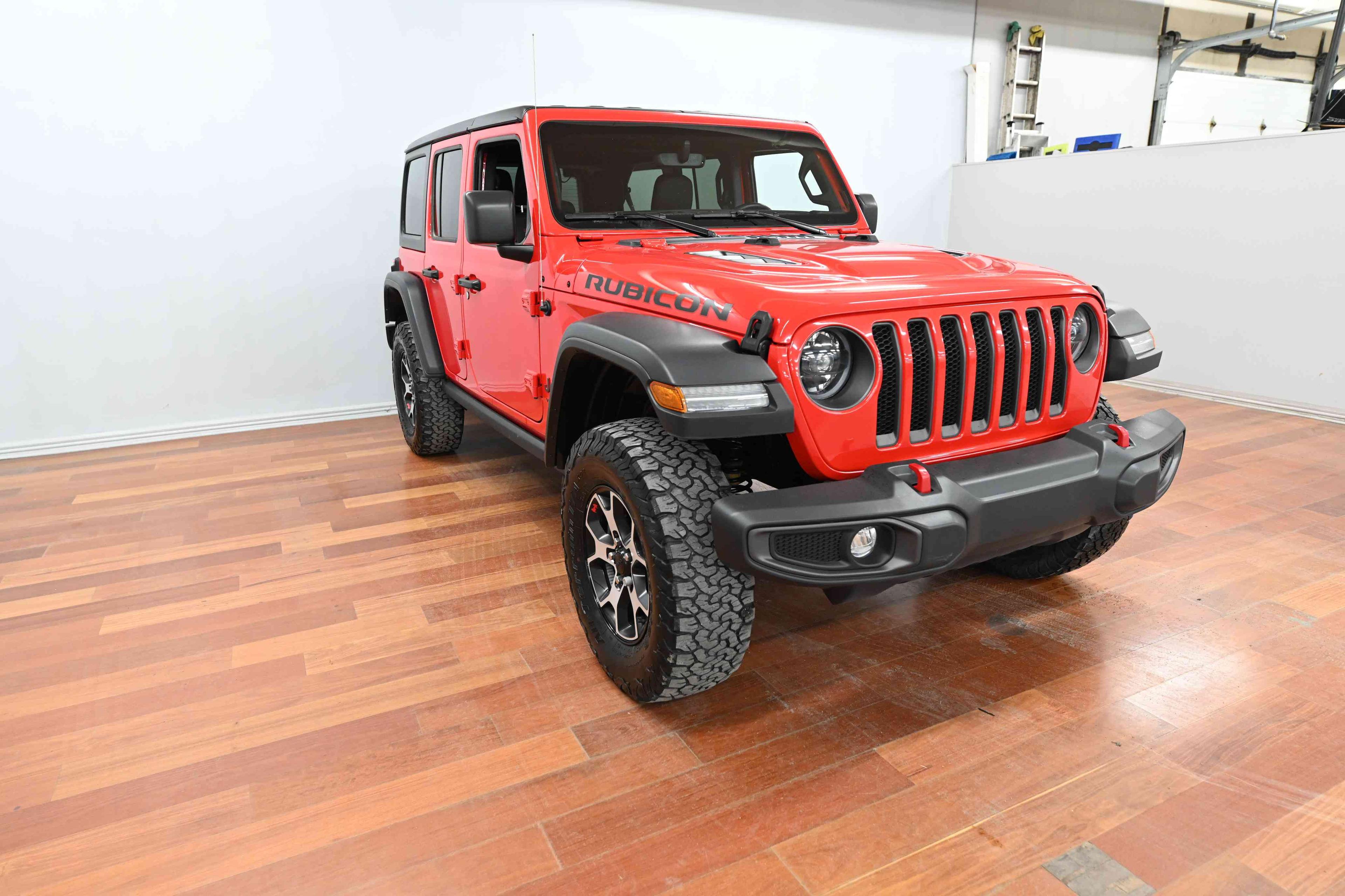 Jeep Wrangler 4-Door 2023 - Image 4