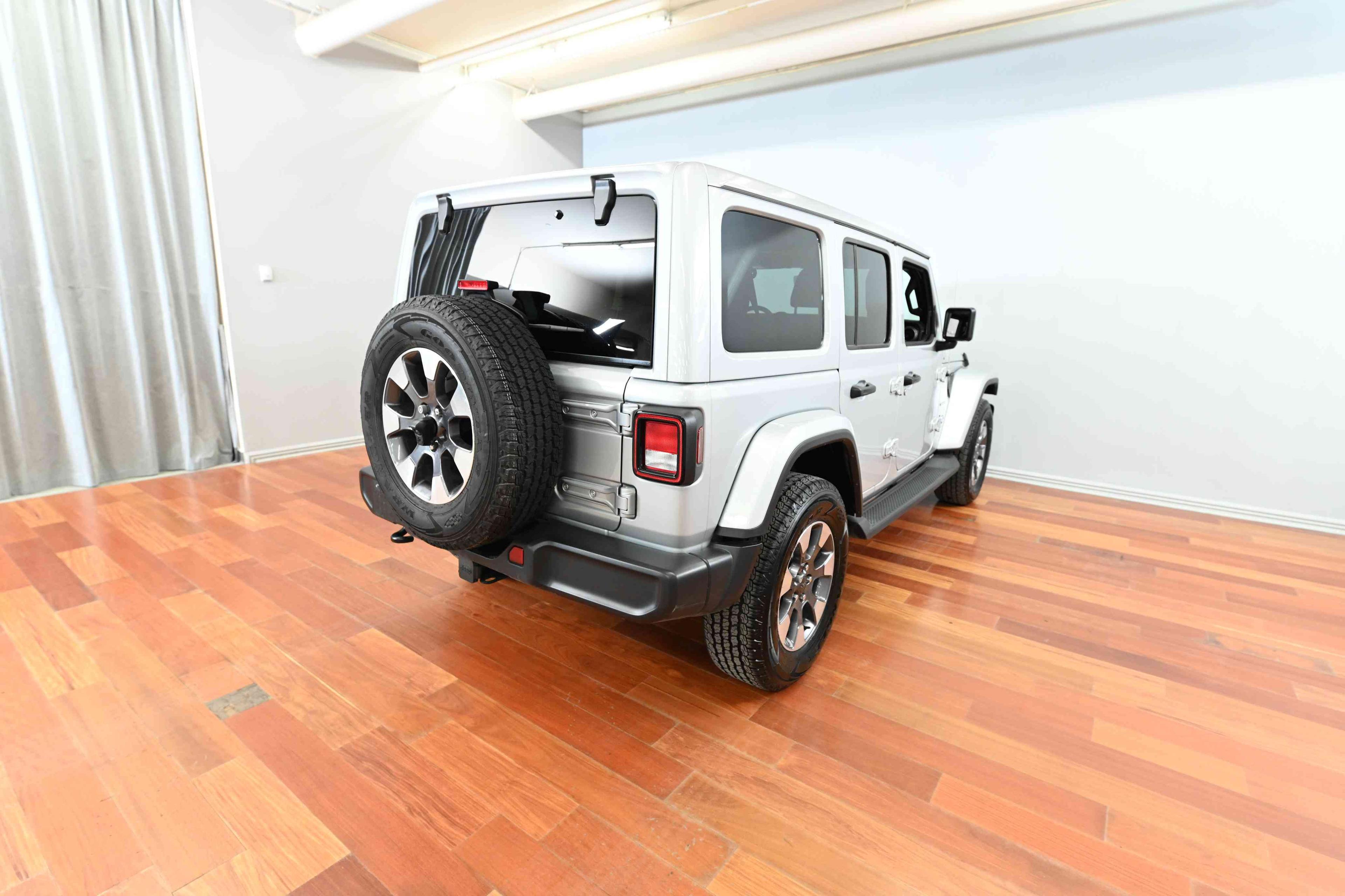 Jeep Wrangler 2023 - Image 9