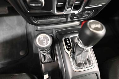 Jeep Wrangler 2023 - Thumbnail 22