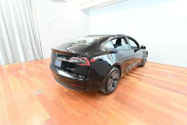 Tesla Model 3 2023 - Thumbnail 9