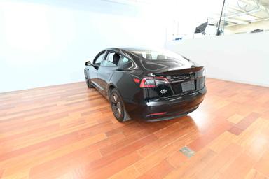 Tesla Model 3 2023 - Thumbnail 6