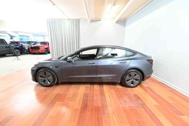 Tesla Model 3 2023 - Thumbnail 5
