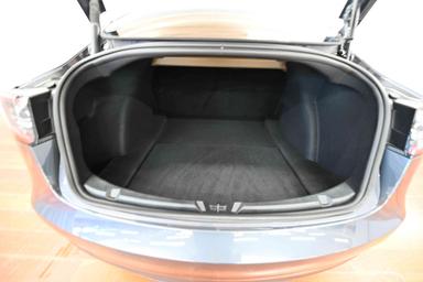 Tesla Model 3 2023 - Thumbnail 8