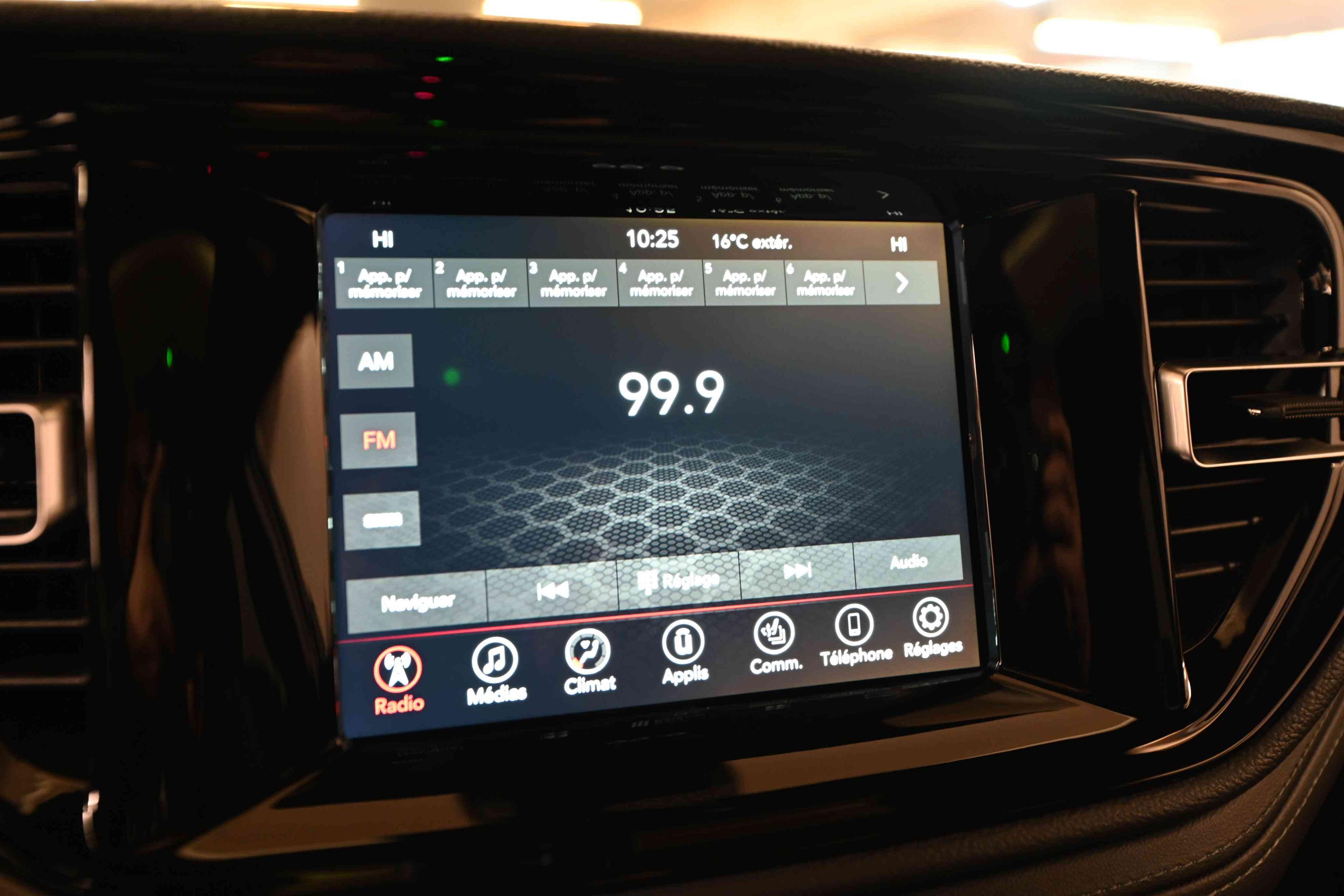 Dodge Durango 2024 - Image 19