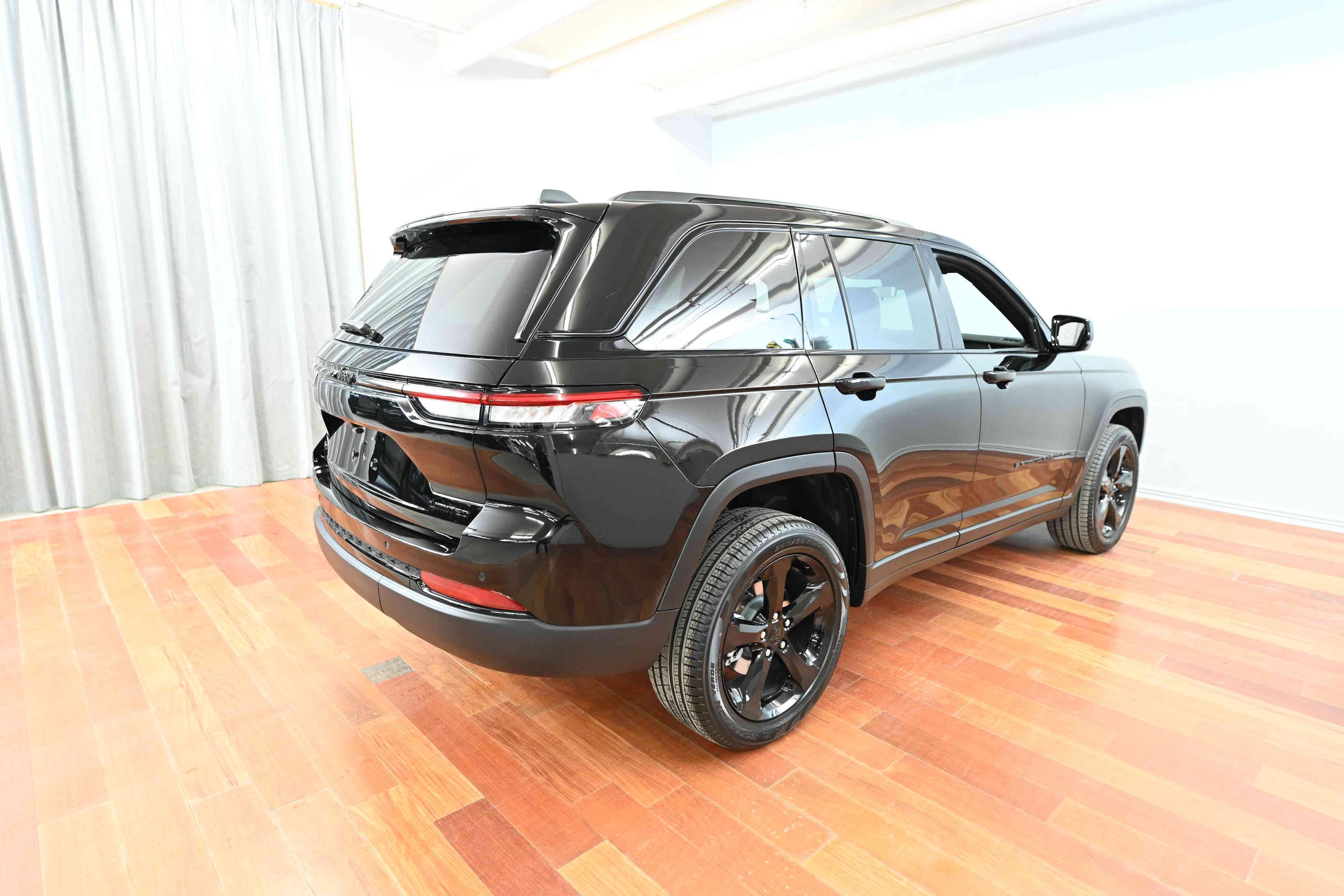Jeep Grand Cherokee 2025 - Image 9