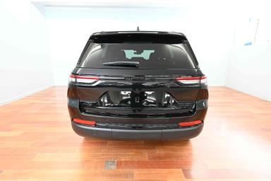 Jeep Grand Cherokee 2025 - Thumbnail 7