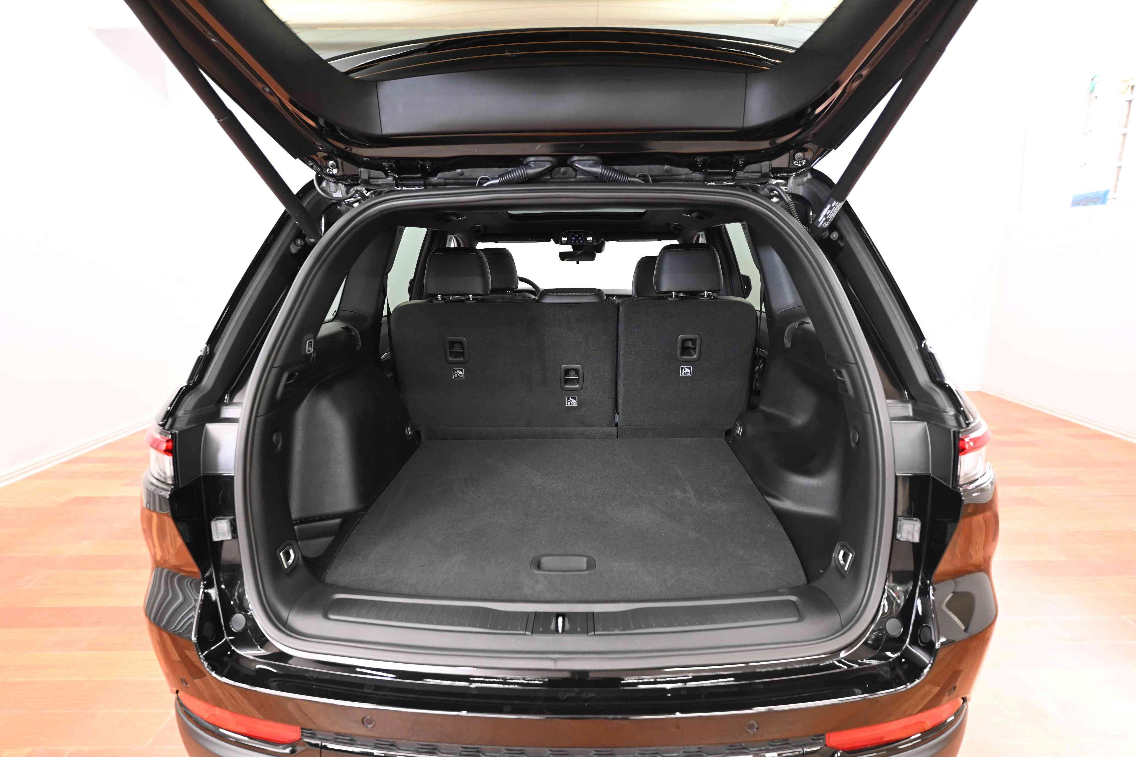 Jeep Grand Cherokee 2025 - Image 8