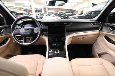 Jeep Grand Cherokee 2025 - Thumbnail 13