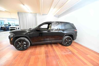 Jeep Grand Cherokee 2025 - Thumbnail 5