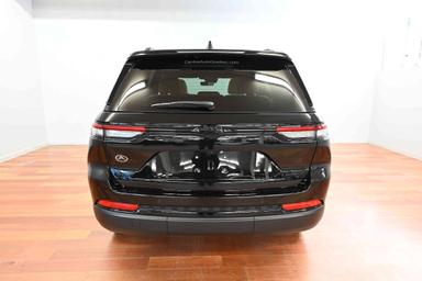 Jeep Grand Cherokee 2025 - Thumbnail 7