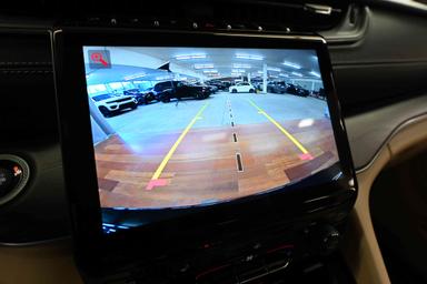 Jeep Grand Cherokee 2025 - Thumbnail 16
