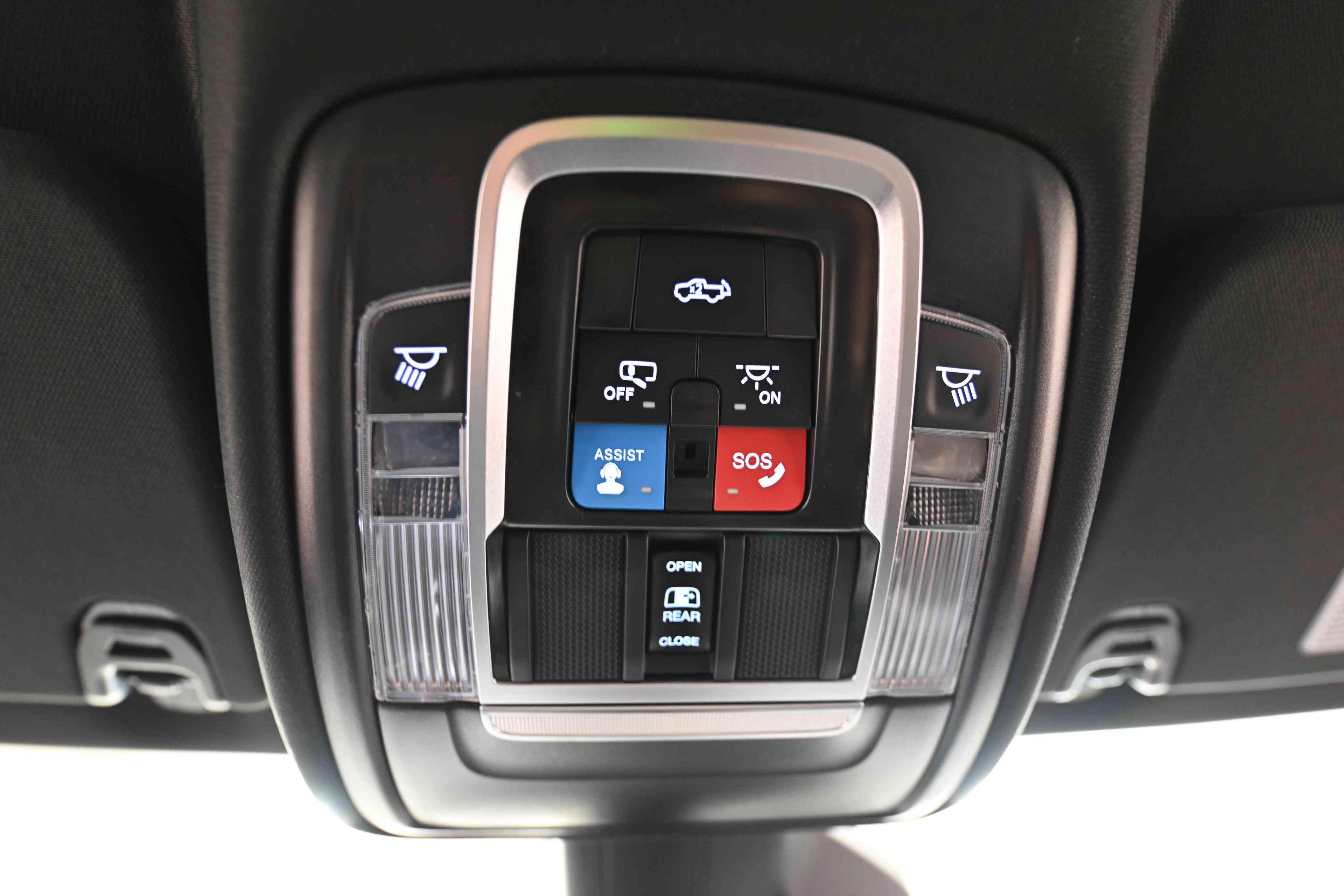 RAM Ram 1500 2025 - Image 20