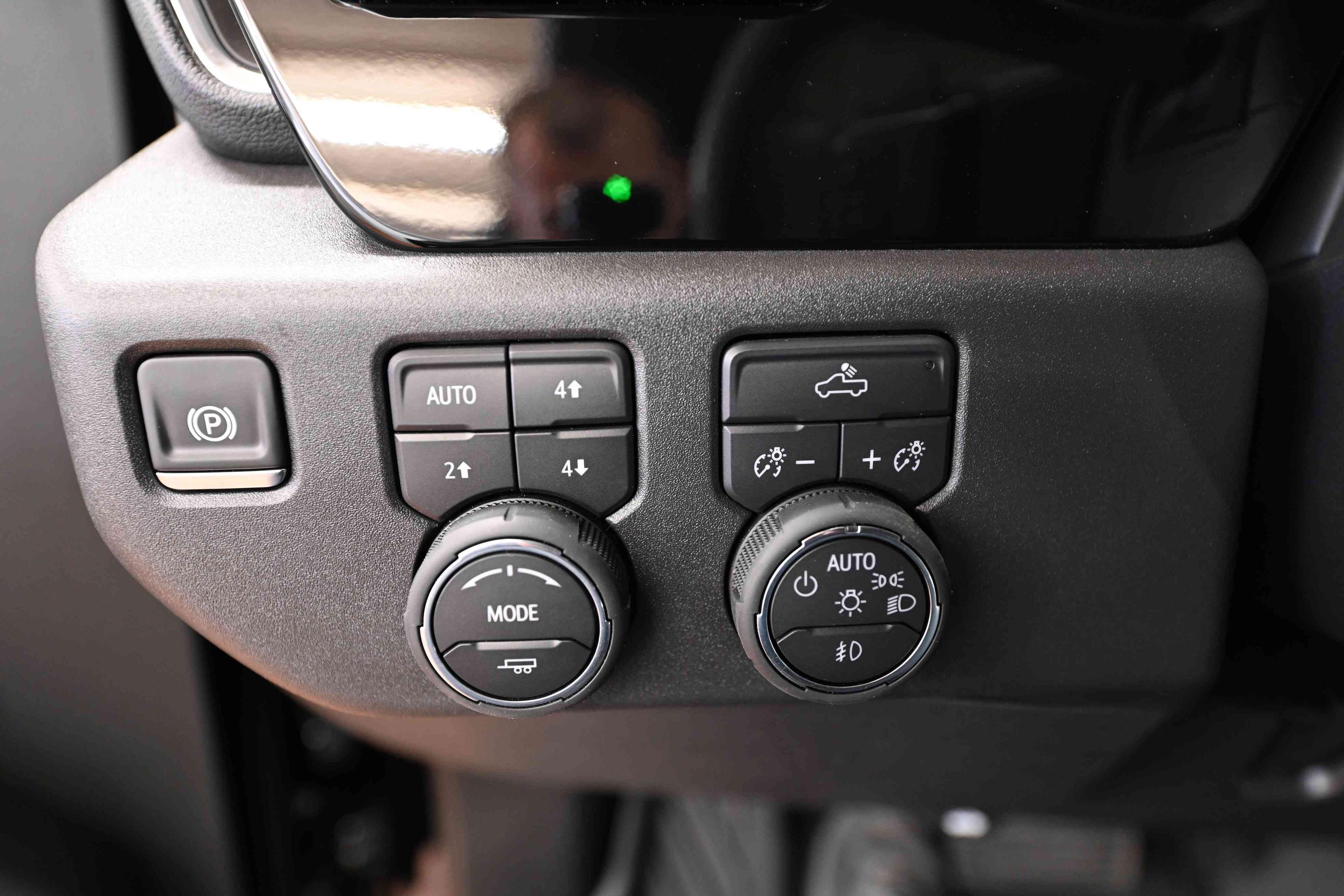 Chevrolet TRAILBOSS 2025 - Image 29