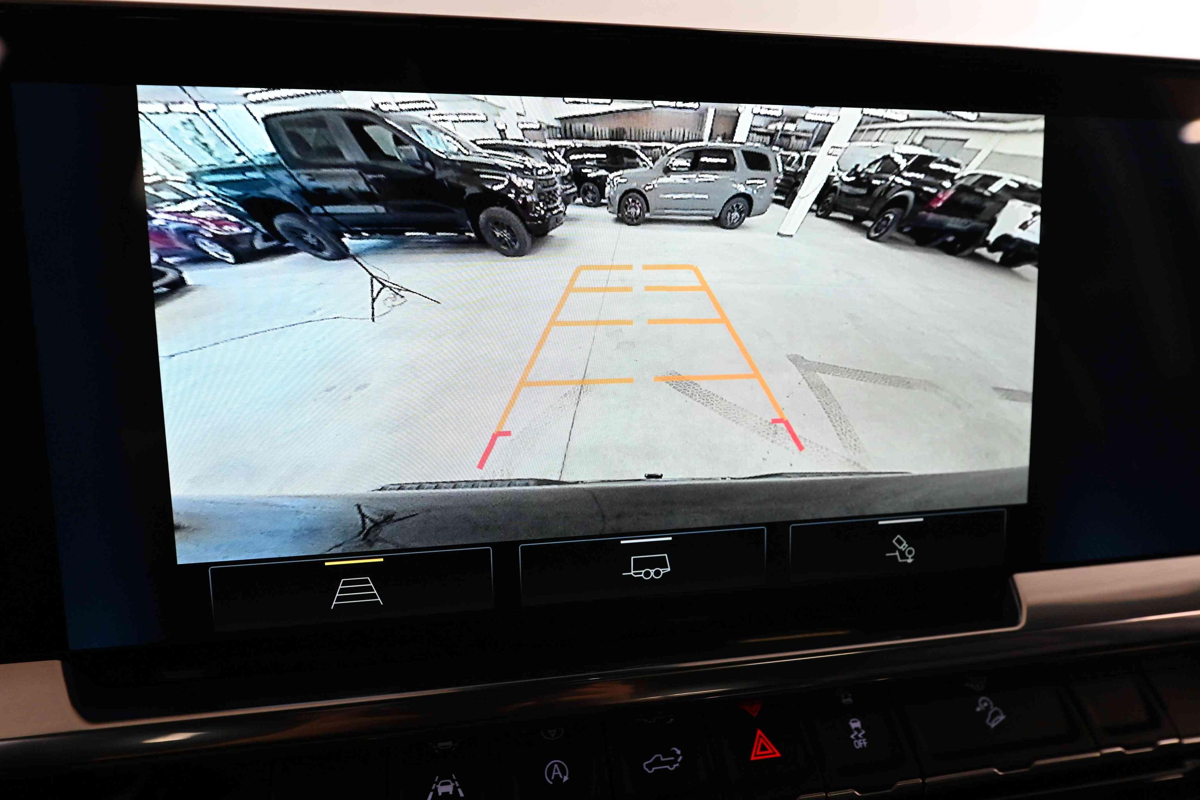 Chevrolet TRAILBOSS 2025 - Image 28