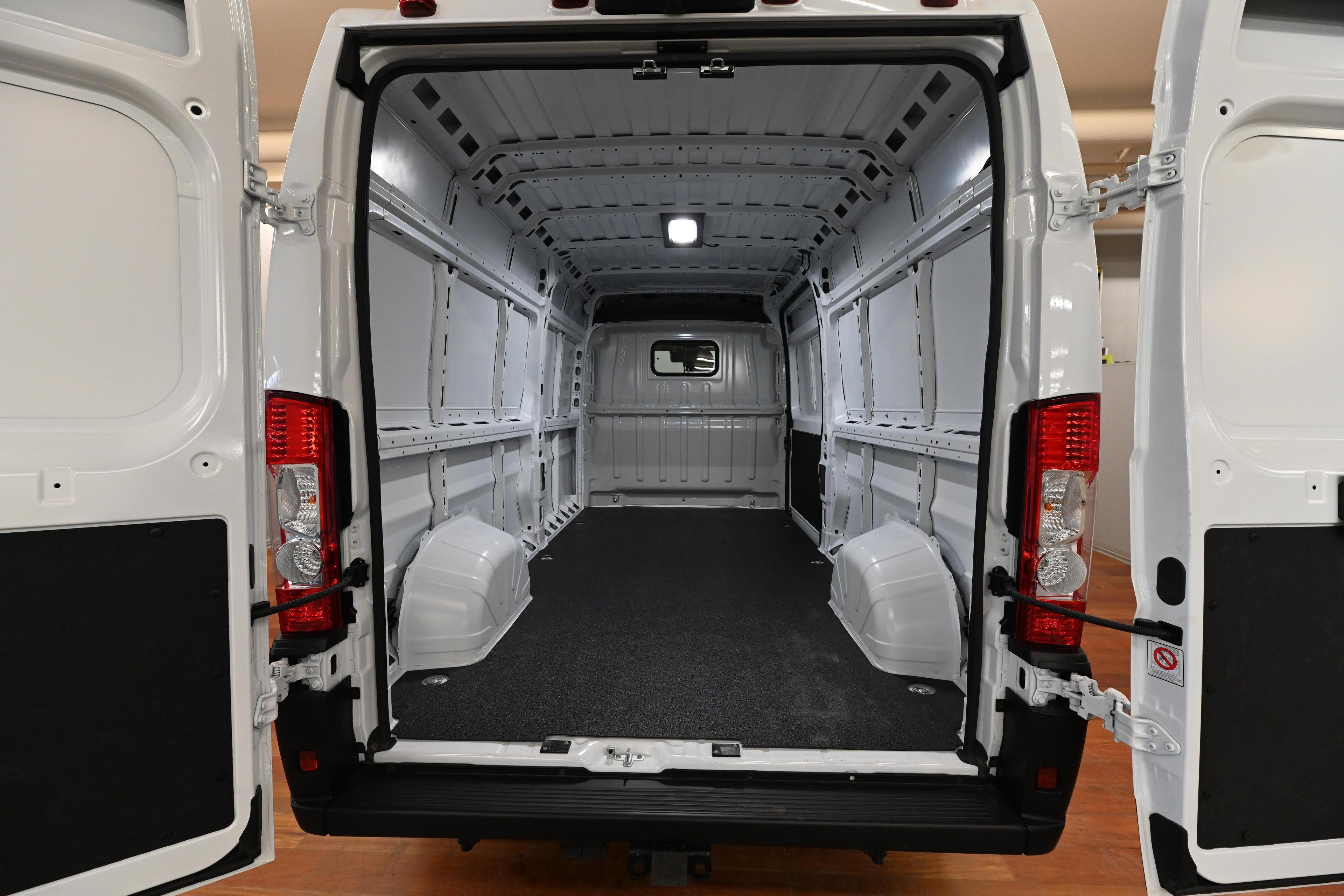 Ram ProMaster Cargo Van 2026 - Image 7